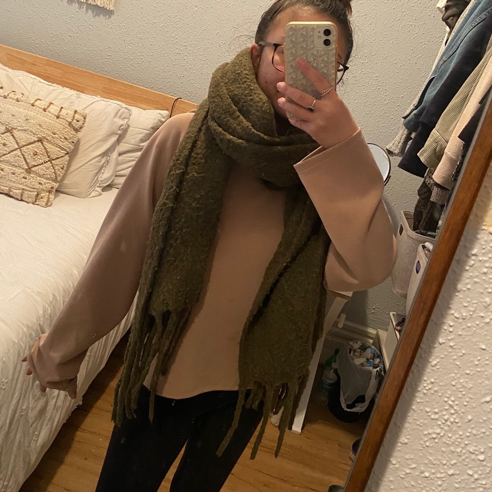 AERIE SUPER SOFT BLANKET SCARF